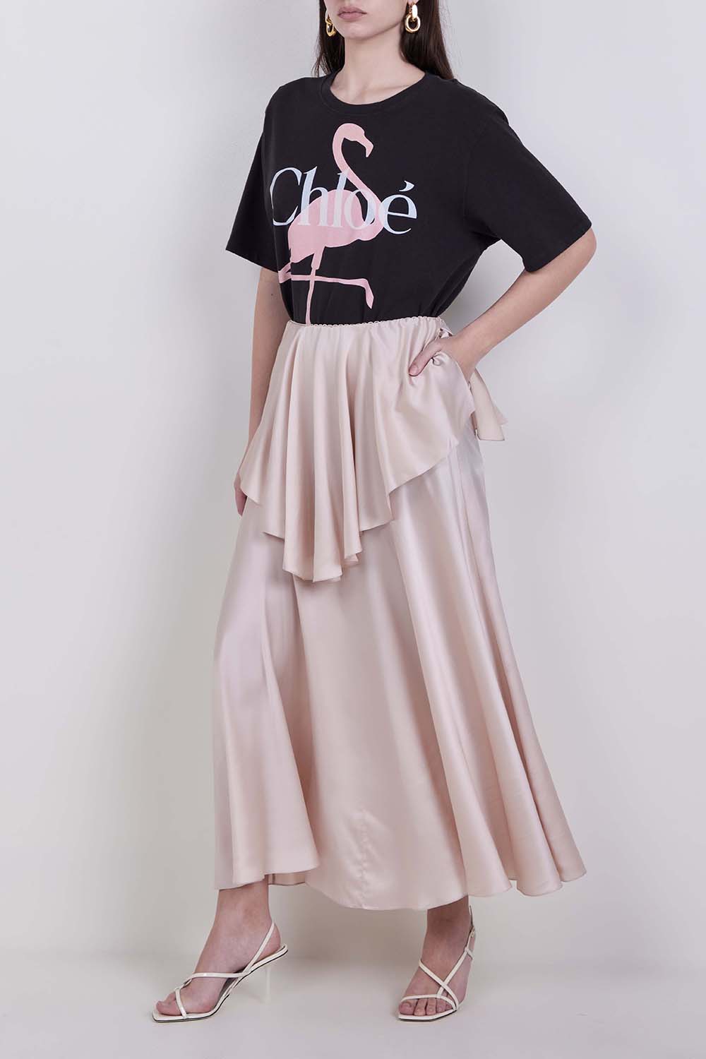 חולצת טי בגזרת אוברסייז